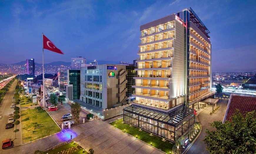 Image 14: ✈ TURQUIE | Izmir - Hilton Garden Inn Izmir Bayrakli 4* - Centre ville