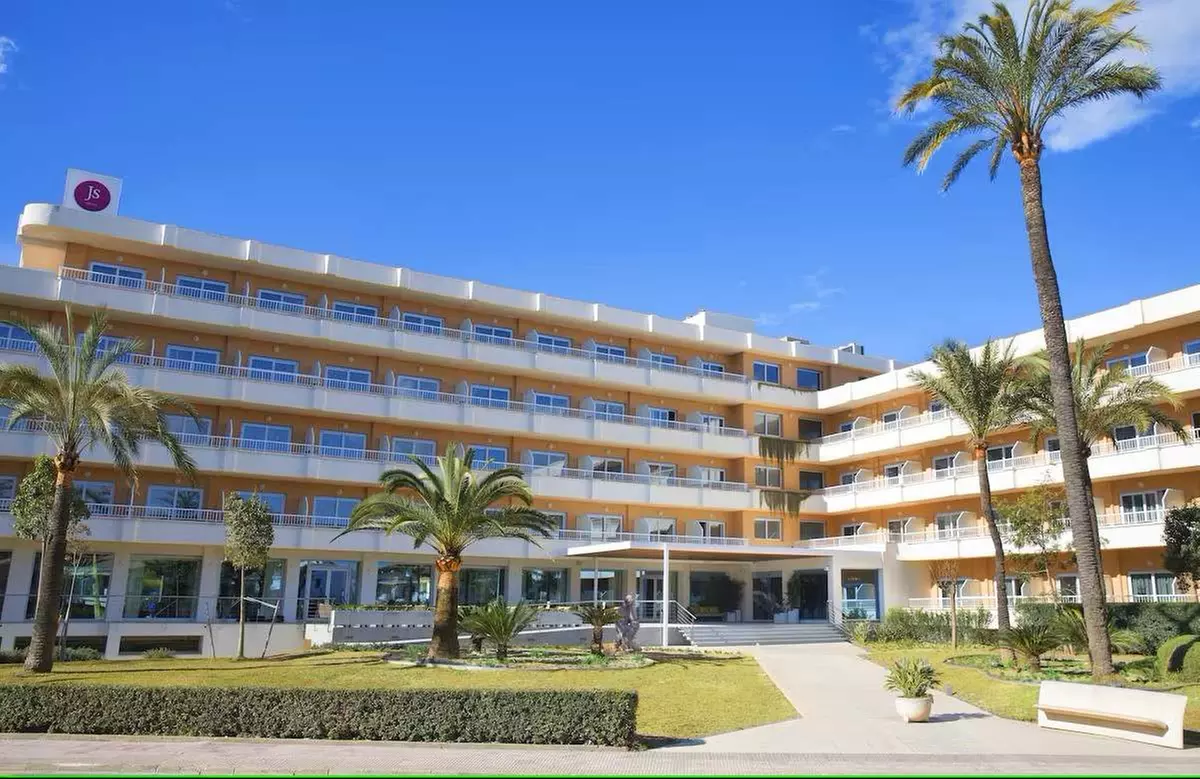 ✈ MALLORCA | Playa de Muro - JS Alcudi Mar 4*, 3 Nächte - Mediterranes Ambiente - Primary Image