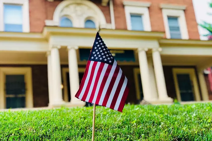 ORIGINAL Old Louisville Walking Tour seen in The New York Times!