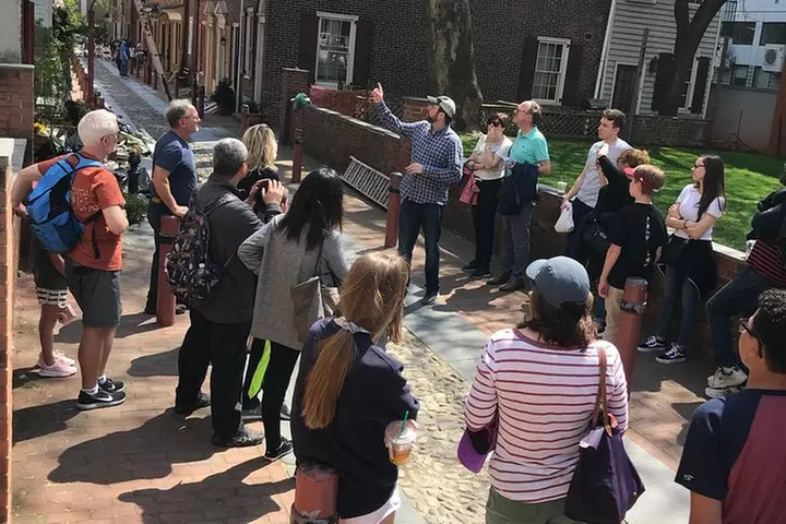 Philadelphia Old City Historic Walking Tour with 10+ Top Sites