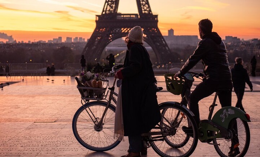 Image 6: Sunrise Biking Tour: Paris devant les foules
