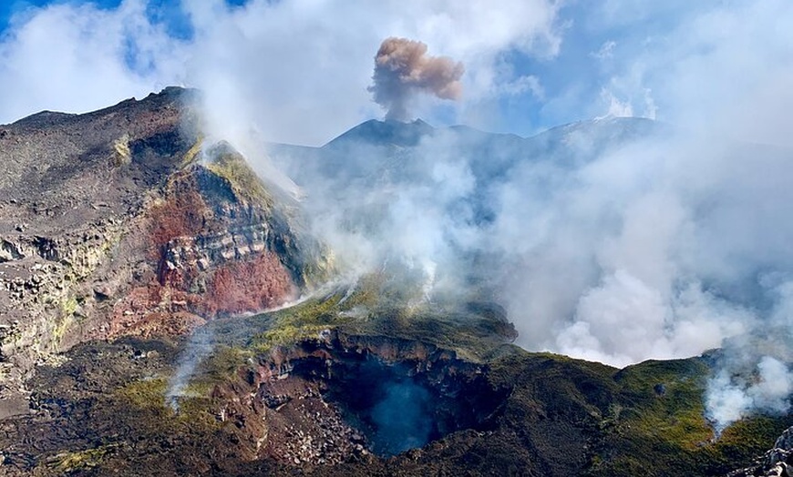 Image 50: Etna - Trekking ai crateri sommitali (solo servizio guida) escursio...