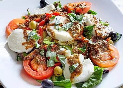5% Cash Back at Caprese