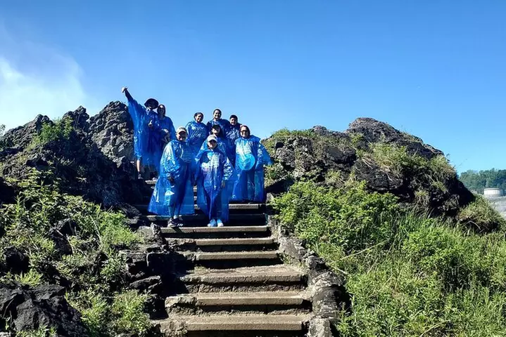 Niagara Falls All-American Boutique Tour (Small Group max 6)