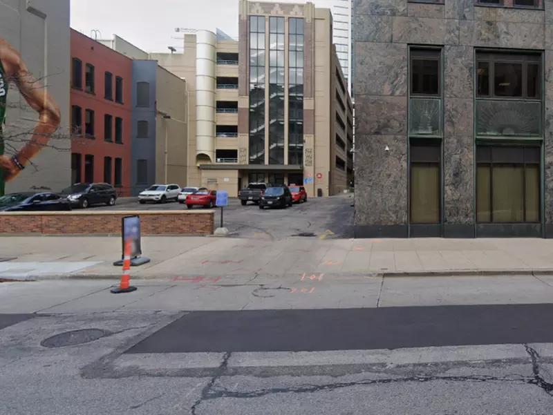 Parking at Gas Light Surface South Lot - P795