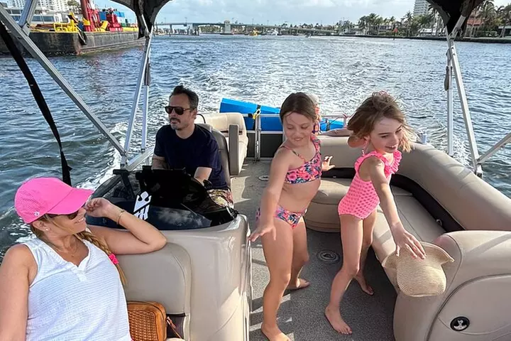 Pontoon Boat 26ft (12pp/115Hp) - Hollywood - FLL - SunBoat rental