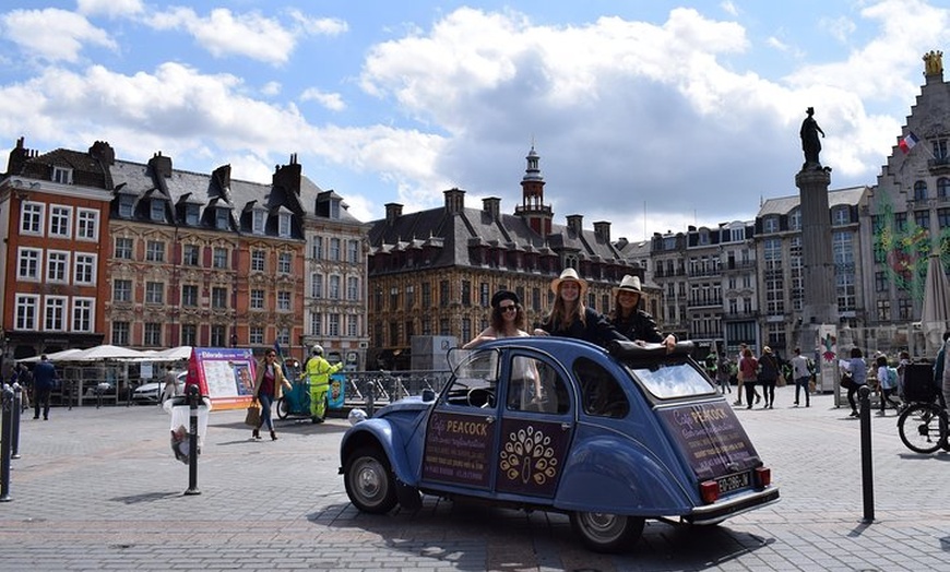 Image 4: Excursion exceptionnelle à Lille en 2 CV décapotable avec votre cha...