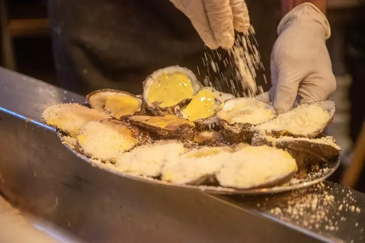 French Quarter walking Food Tour: Signature Tastes of New Orleans