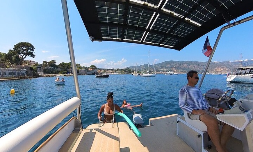 Image 2: Balade Premium en Catamaran à Énergie Solaire - Groupe Privé