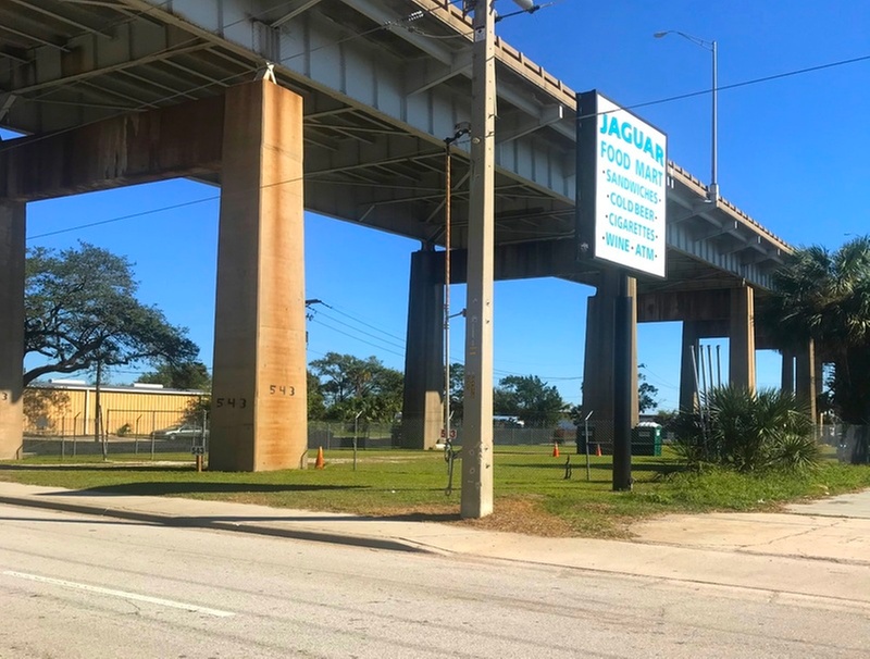 Parking at 543 Talleyrand Ave. Lot - Tailgating