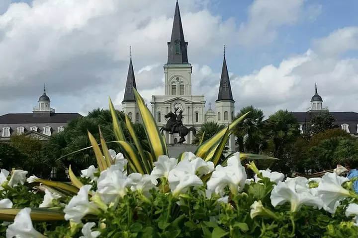New Orleans French Quarter and Cemetery Walking Tour - Second Medium
