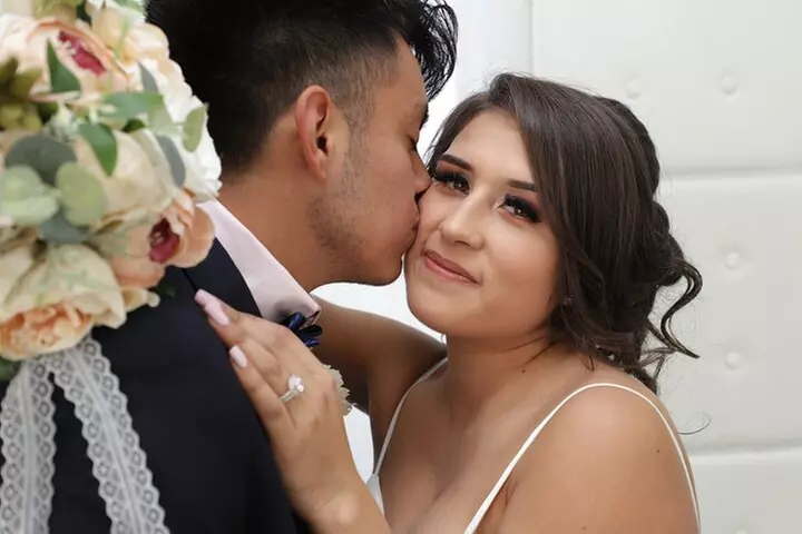 Quickie Las Vegas Wedding at Paradise Wedding Chapel