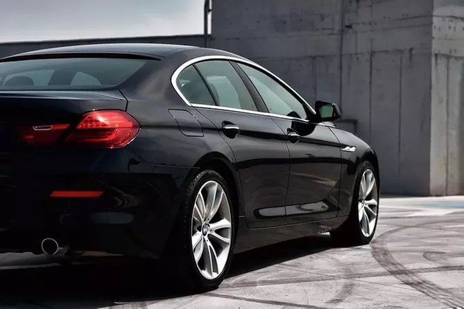 Private Airport Transfer: Miami International Airport (MIA) to Miami - Primary Image