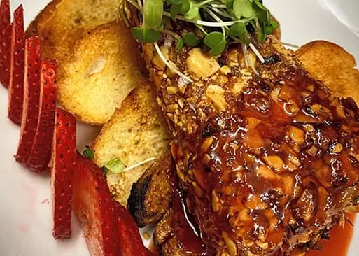 5% Cash Back at Manera's Restaurant