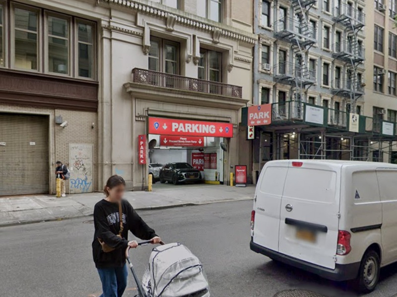 Parking at iPark - Chelsea 7th Garage