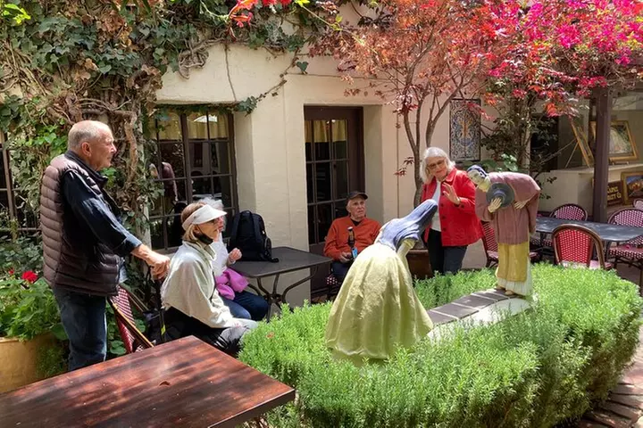 Guided 2-Hour Walking Tour in Carmel by the Sea