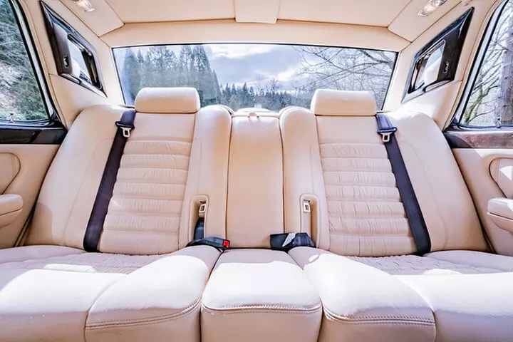 Rolls-Royce & Bentley Chauffeured All-inclusive Wine Tasting Tour