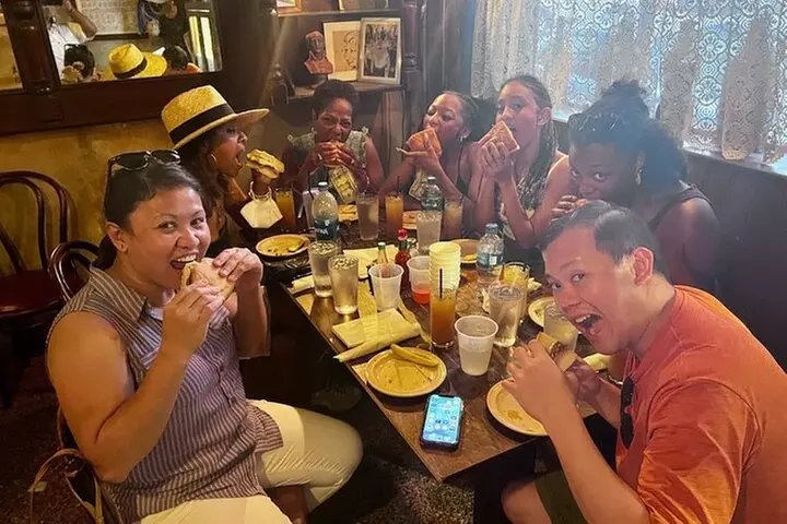 New Orleans Food Walking Tour of the French Quarter with Small-Grou...