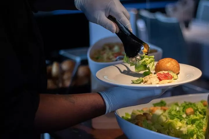 City Cruises Norfolk: Buffet Dinner Cruise