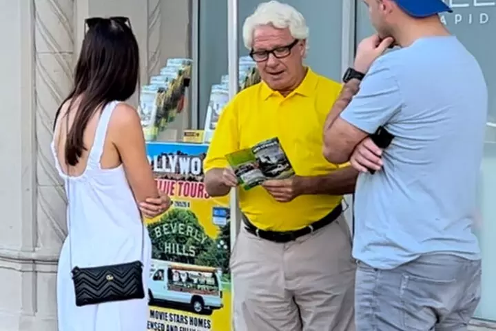 2-Hour Shared Celebrities Home Tours in Hollywood