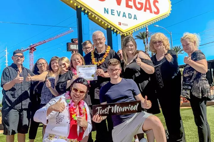Get Married: Elvis Wedding + Las Vegas Sign + Photography