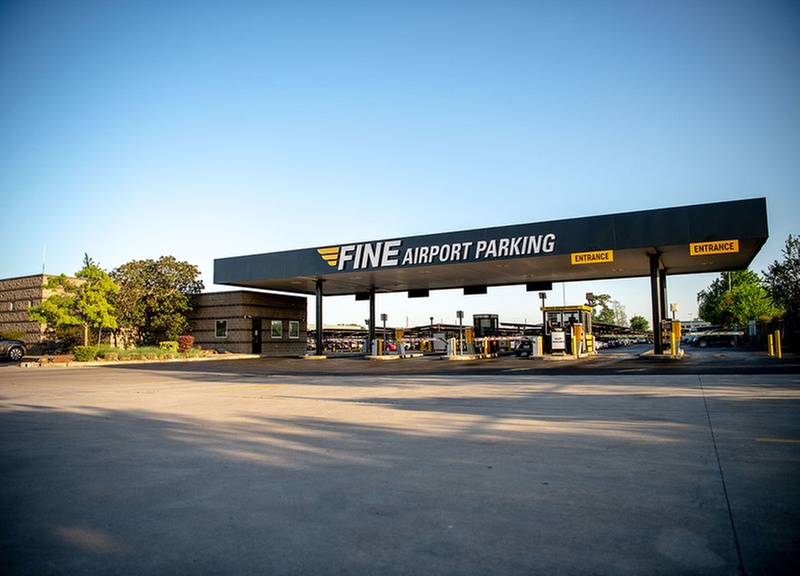 Convenient Airport Parking at IAH from $6.99 per day