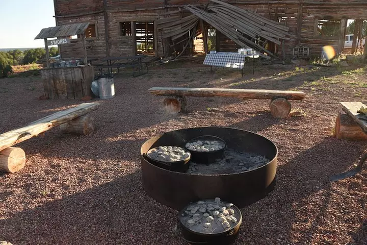 Campfire S'mores and Stars Tour in Kanab
