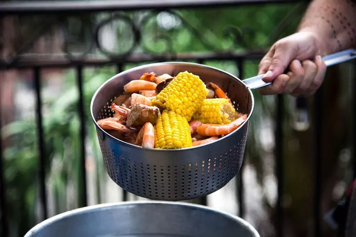 French Quarter Shrimp Boil & Live Music - Primary Image