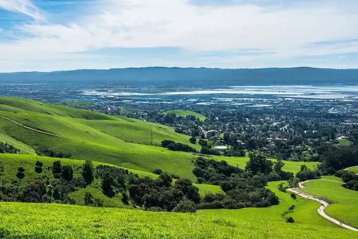 Silicon Valley Self-Guided Driving Audio Tour for Technology Lovers