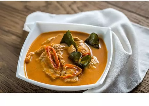 5% Cash Back at Paya Thai Curry
