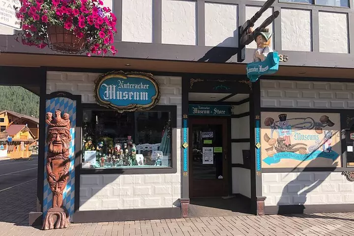 Beaches, Bites and Bavaria in Leavenworth: A Self-Guided Audio Tour