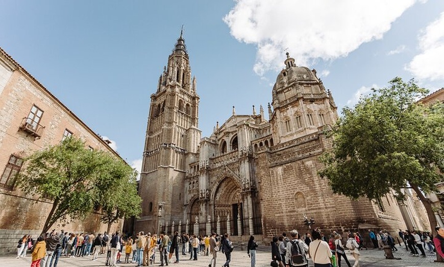 Image 7: Ultimate Toledo Comida e historia Tour a pie inc 7 Catas y vinos