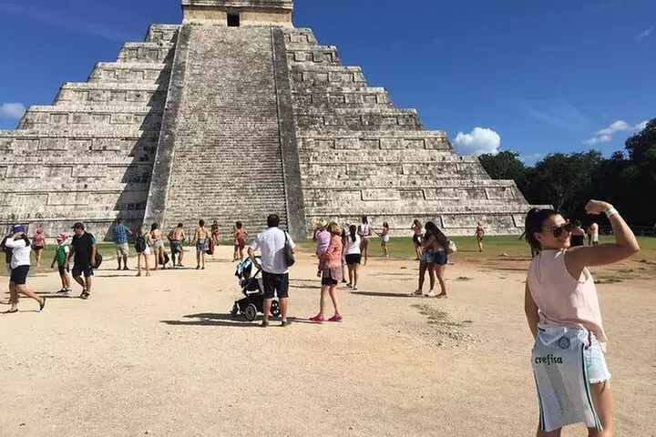 Chichen Itza Ruins, Cenote Ikkil & Hubiku, Valladolid and Buffet