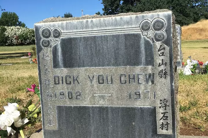 Self-Guided Walking Tour in Chinatown