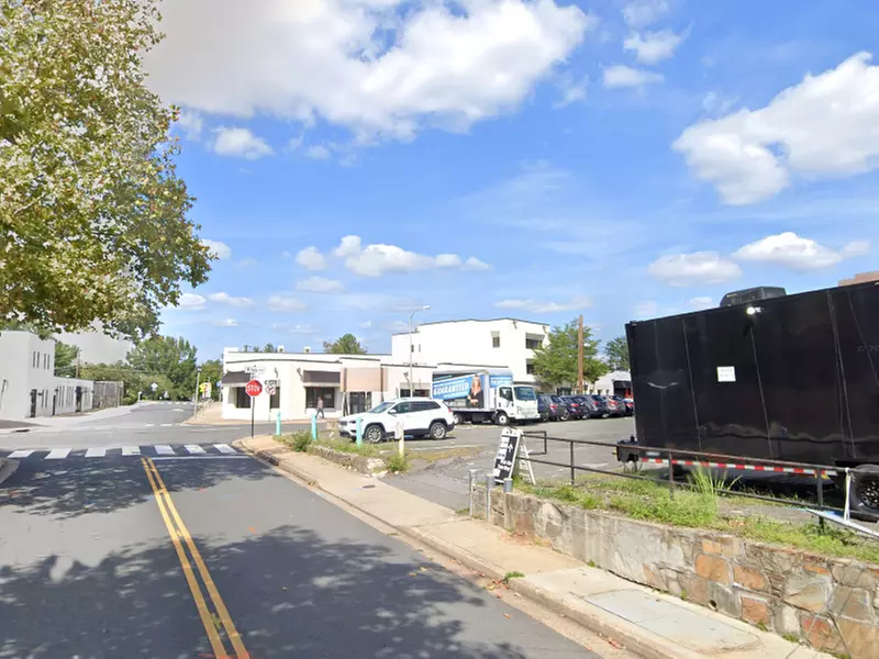 Parking at 2636 Wilson Blvd. Lot