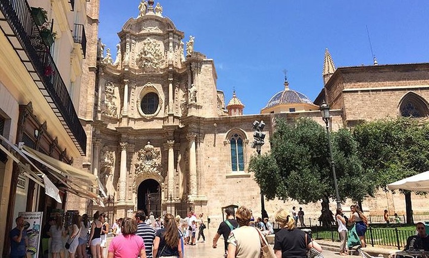 Image 2: City Tour Histórico y Comida Tradicional en Valencia