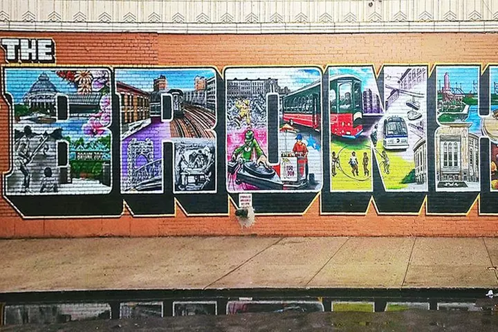 Brooklyn, Queens, and the Bronx Contrastes Tour in Spanish