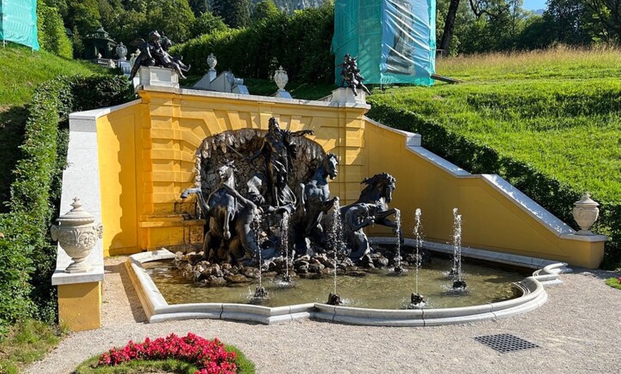 Image 2: Privatführung Neuschwanstein und Schloss Linderhof ab München
