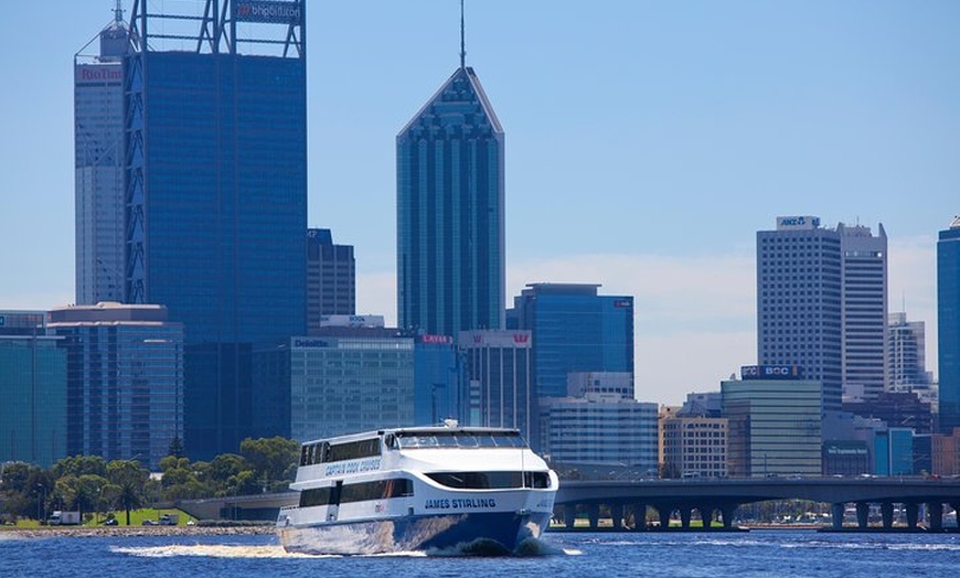 Image 7: Swan River Lunch Cruise