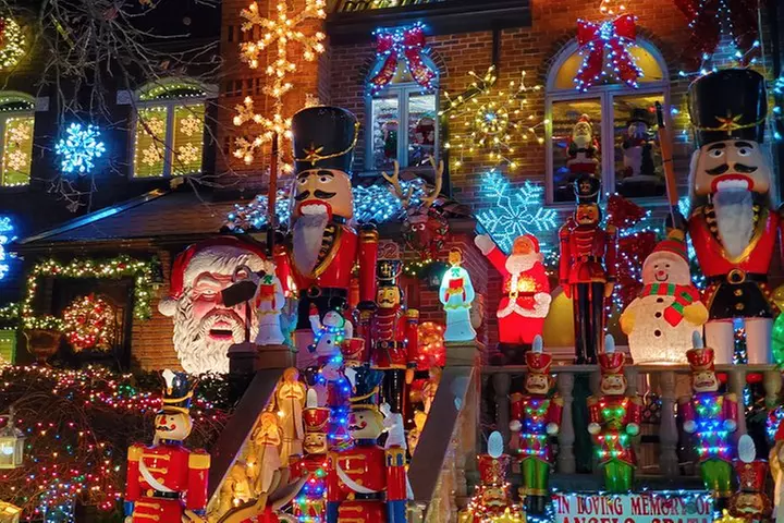 Dyker Heights Christmas Lights Guided Tour