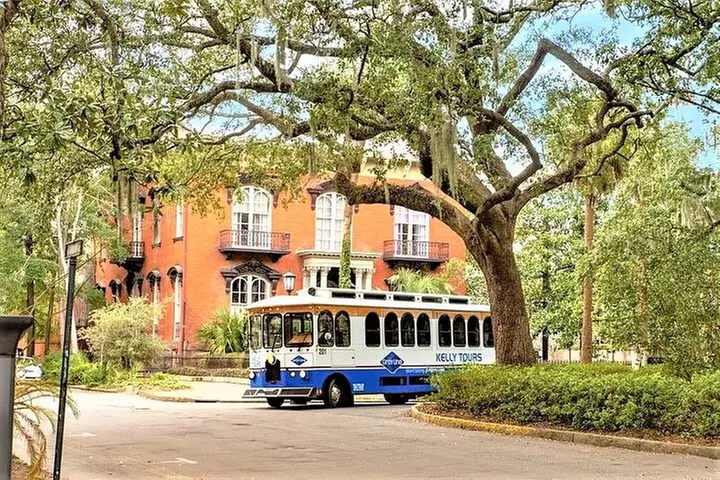 Explore Savannah Sightseeing Trolley Tour with Bonus Unlimited Shut...