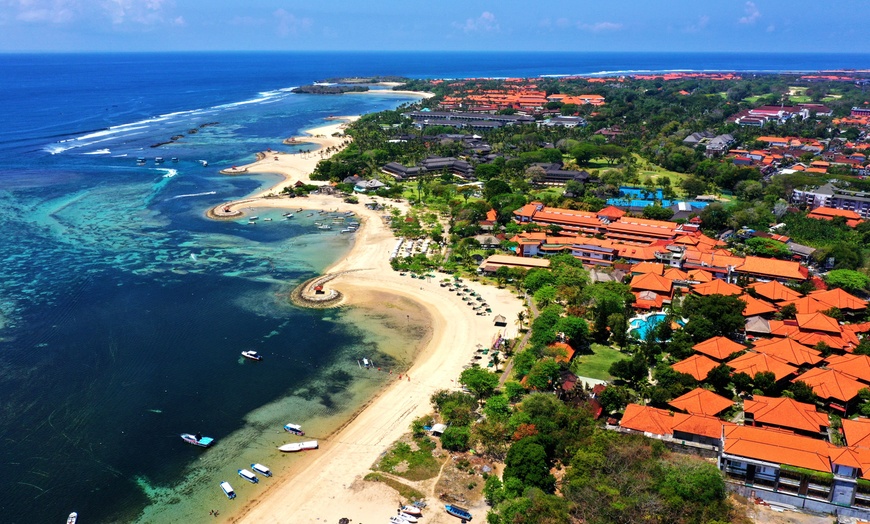 Image 9: ✈ BALI | Sanur - Griya Santrian a Beach Resort 4* - Outdoor swimmin...