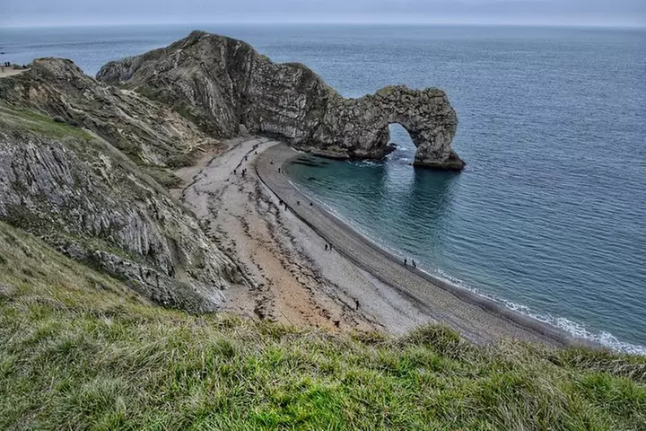 Lulworth Cove & Durdle Door Mini-Coach Tour from Bournemouth