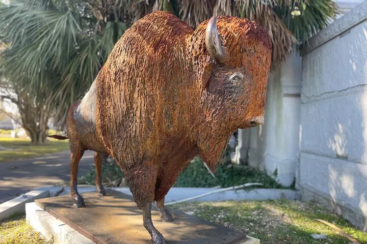 New Orleans Metairie Cemetery Tour: Millionaires and Mausoleums