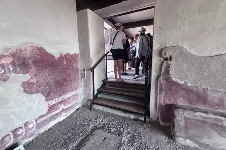 Local Fun from CDMX to The Grotto and the Pyramids of Teotihuacá - Primary Image
