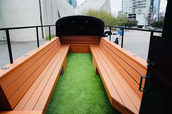 Roofless Party Bus Tour in Downtown Austin