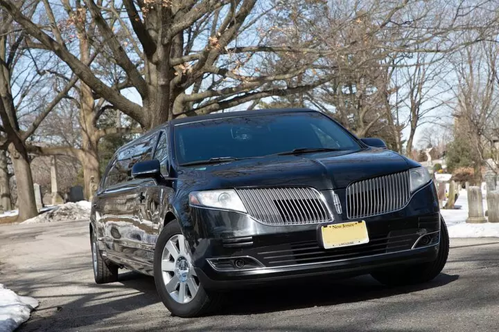 New York City Airport Departure Transfer by Limo LGA JFK EWR