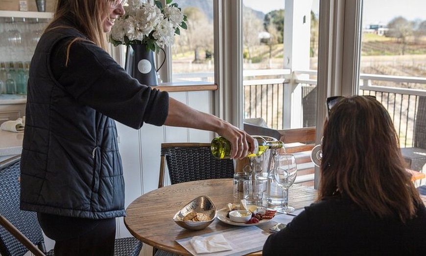 Image 7: Sydney to Hunter Valley Wine Tour | Gin, Lunch, Chocolatier Visit