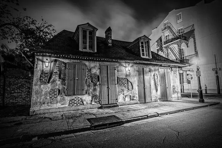 New Orleans Haunted & History Tour - Primary Image