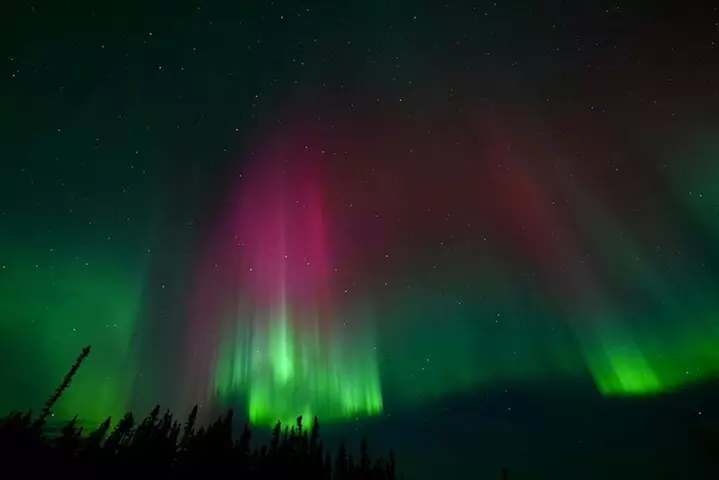 Best Alaskan Cabin Aurora Viewing with Photography @Aurora Camp